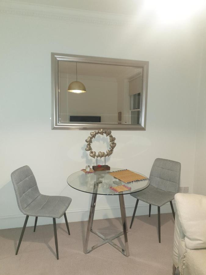 Beautiful One Bedroom Apartment Walking Distance To Paddington And Hyde Park London Exterior photo